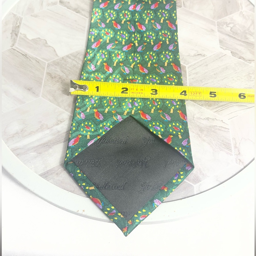 Yuletied Green Christmas Tie Partridge in a Pear Tree Pattern 3.75” Wide - Picture 5 of 6